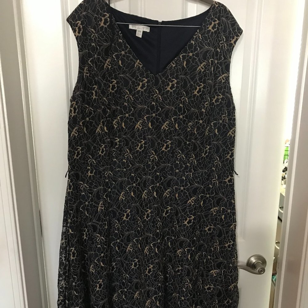 London Times Woman size 18 A-line navy lace dress sleeveless with v-neckline